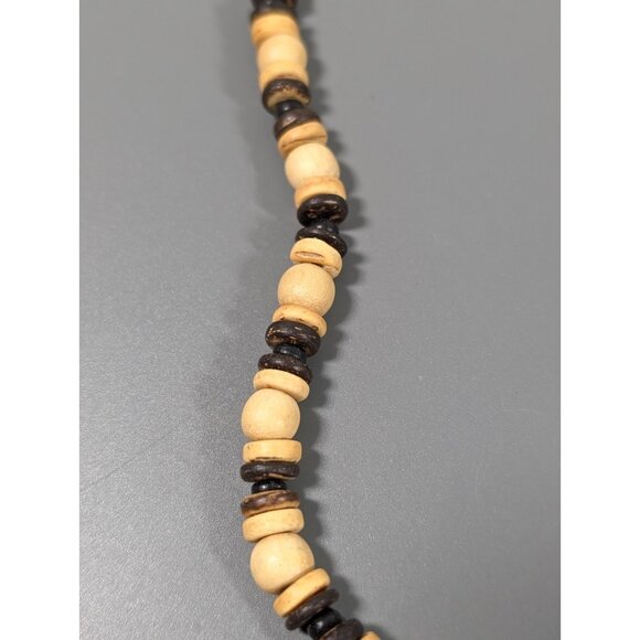 Y2K Brown Wood Bead Surfer Style Necklace Beach Coastal 18 in - Picture 6 of 7